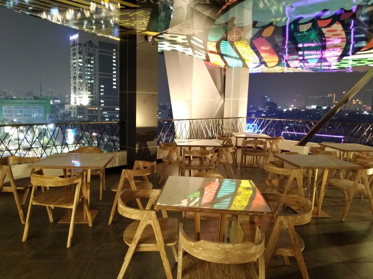 Hotel Maxone Platinum Hayam Wuruk Giacarta Esterno foto