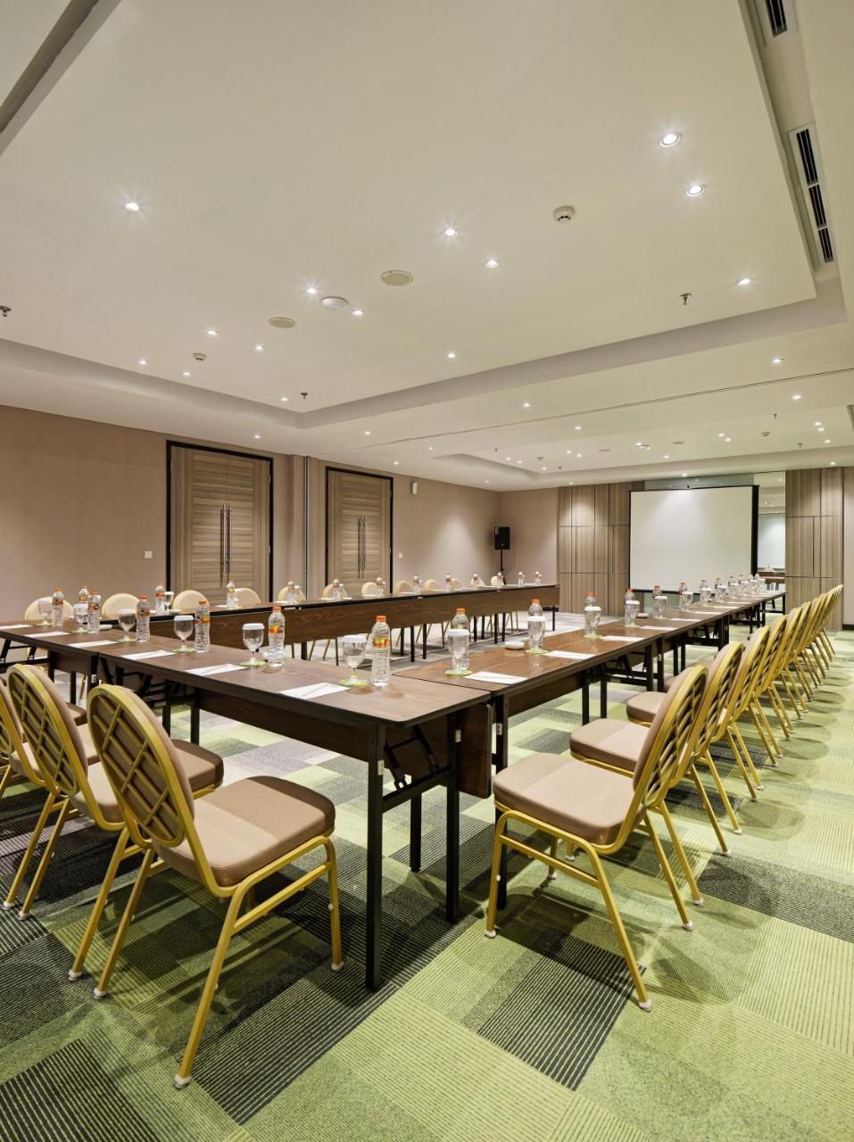 Hotel Maxone Platinum Hayam Wuruk Giacarta Esterno foto