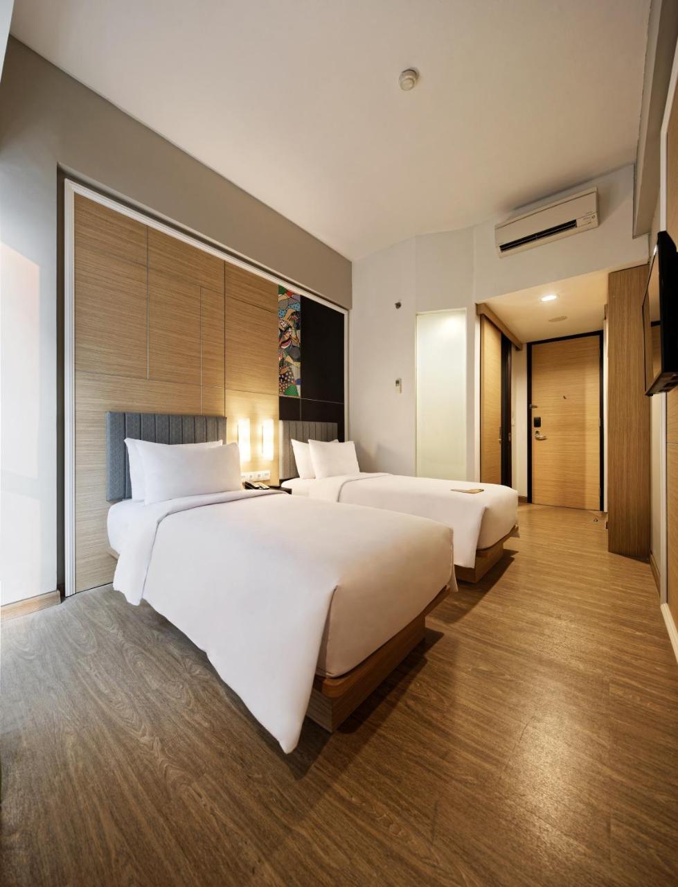 Hotel Maxone Platinum Hayam Wuruk Giacarta Esterno foto