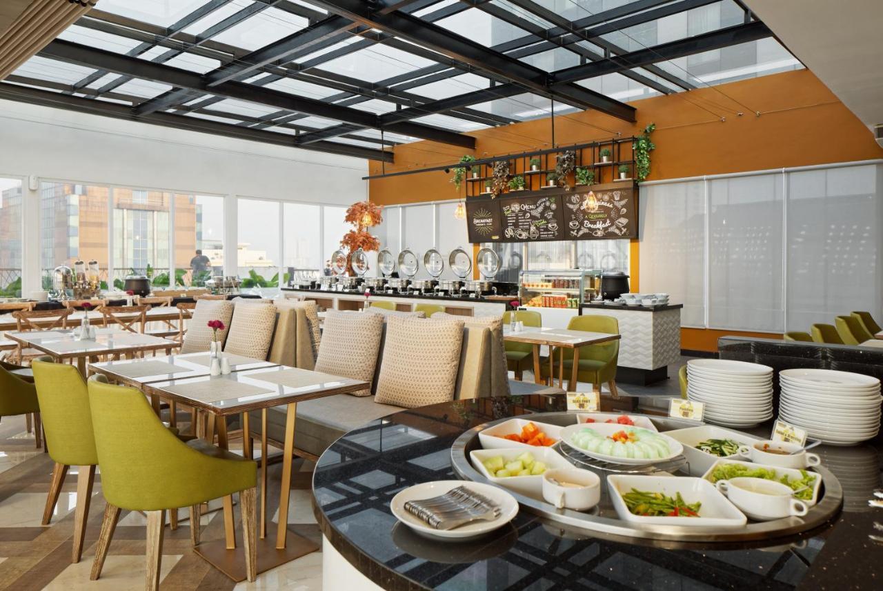 Hotel Maxone Platinum Hayam Wuruk Giacarta Esterno foto