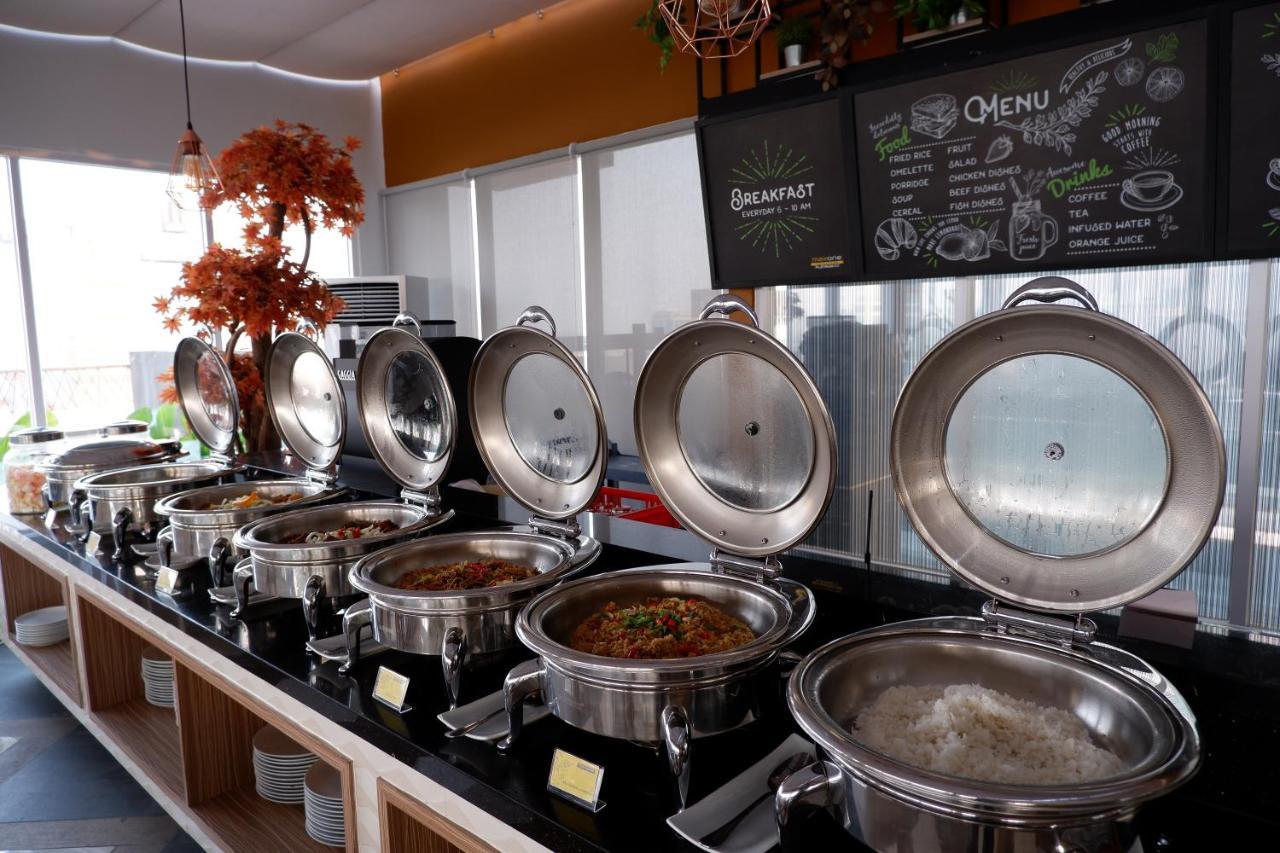 Hotel Maxone Platinum Hayam Wuruk Giacarta Esterno foto