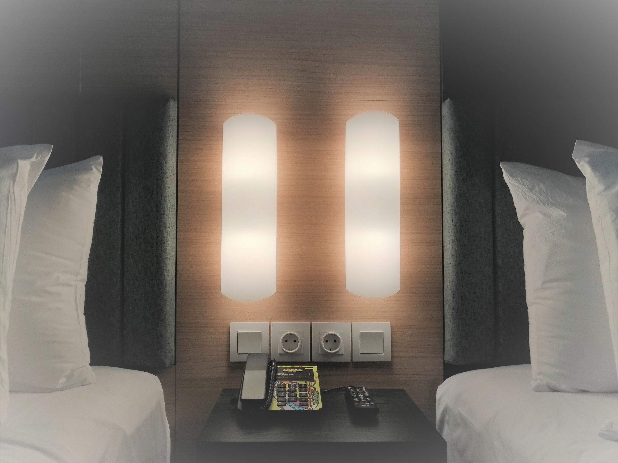 Hotel Maxone Platinum Hayam Wuruk Giacarta Esterno foto