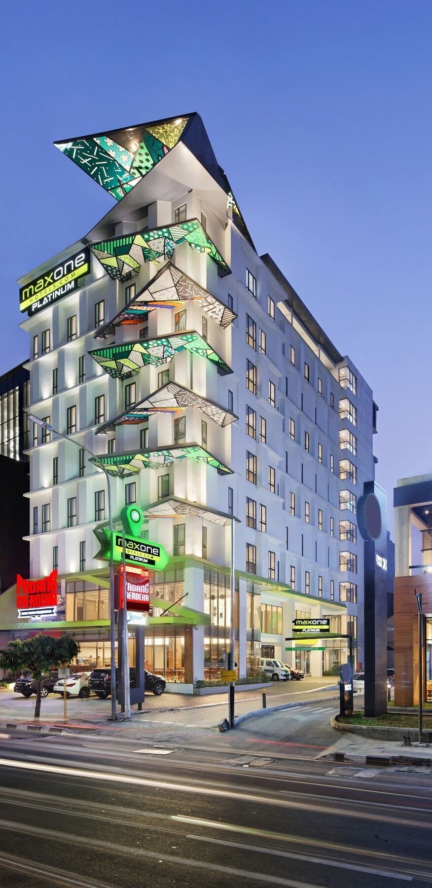 Hotel Maxone Platinum Hayam Wuruk Giacarta Esterno foto