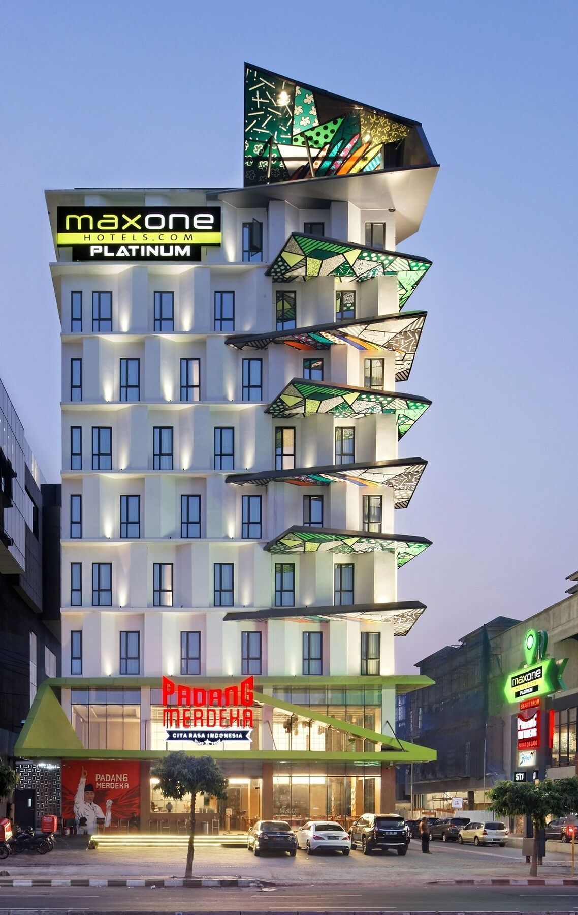 Hotel Maxone Platinum Hayam Wuruk Giacarta Esterno foto