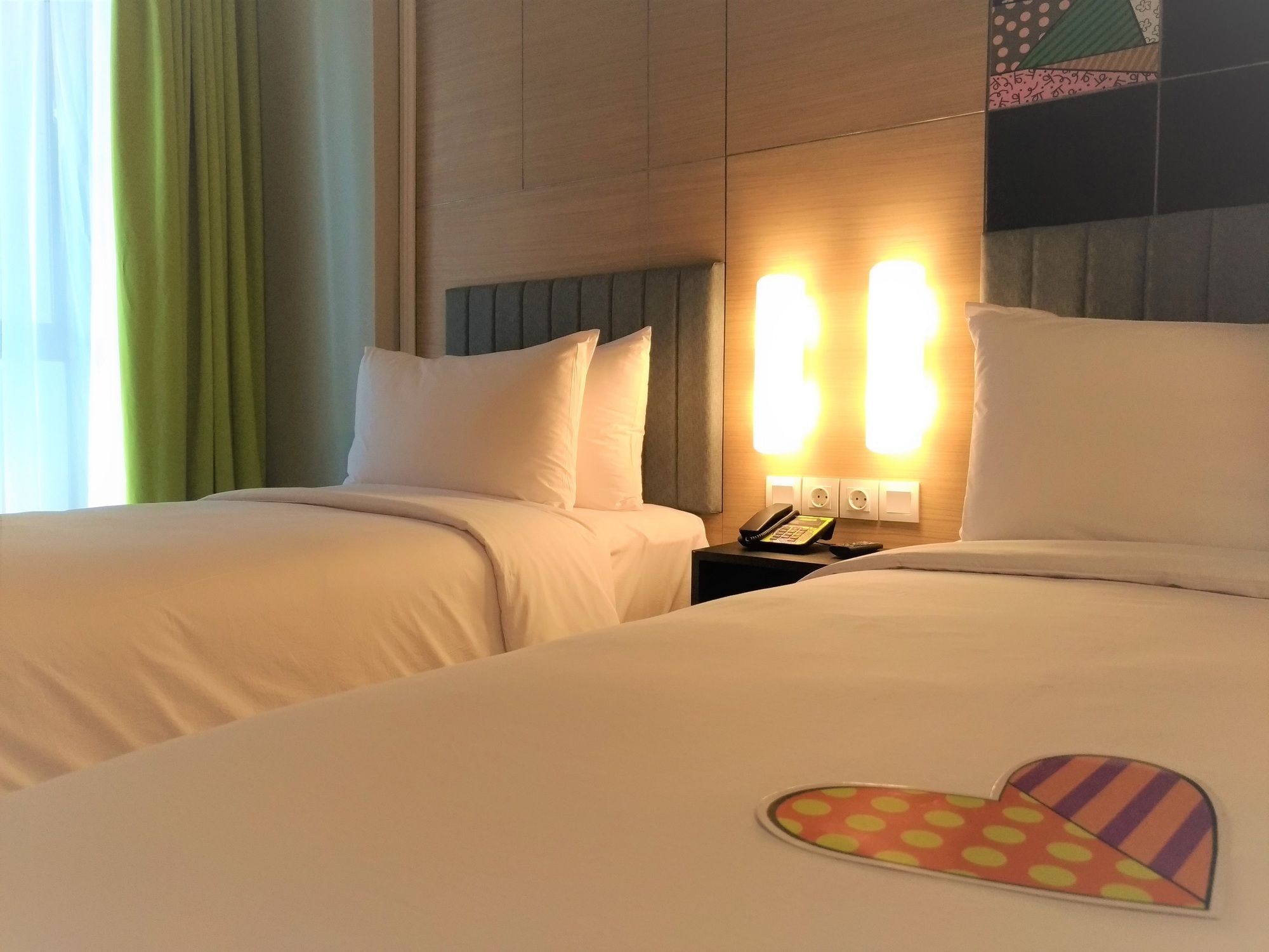 Hotel Maxone Platinum Hayam Wuruk Giacarta Esterno foto