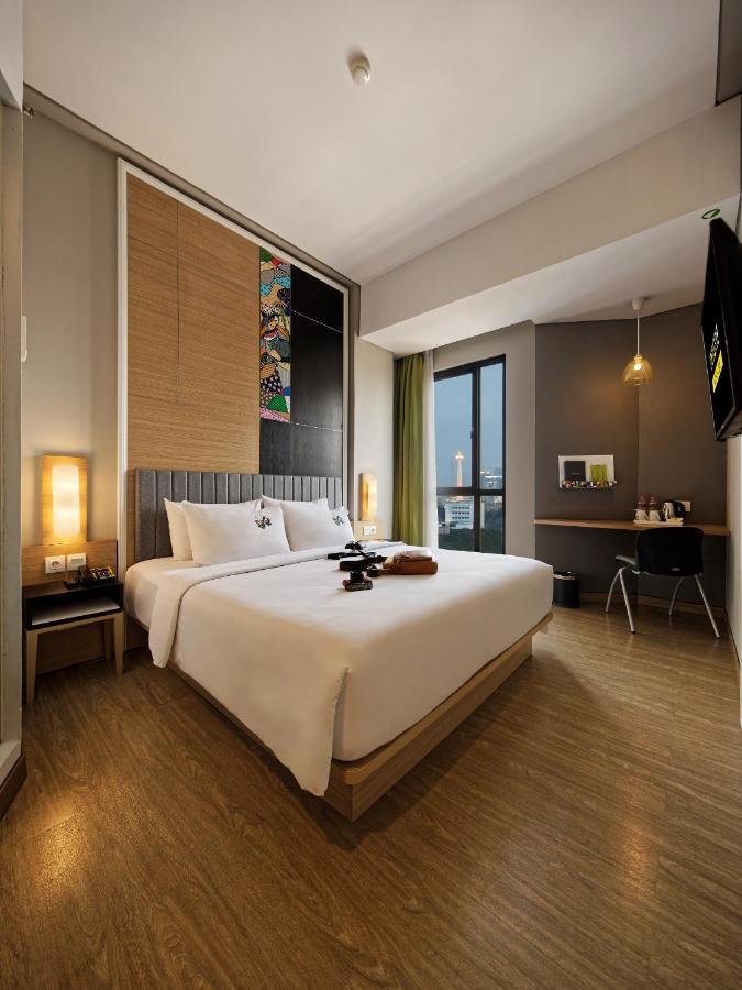 Hotel Maxone Platinum Hayam Wuruk Giacarta Esterno foto